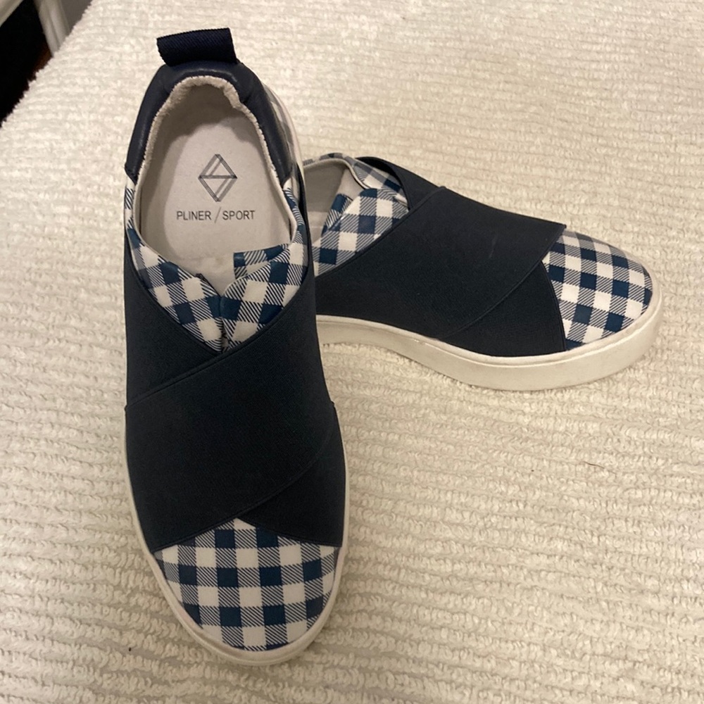 Donald Pliner Sport slip on shoes